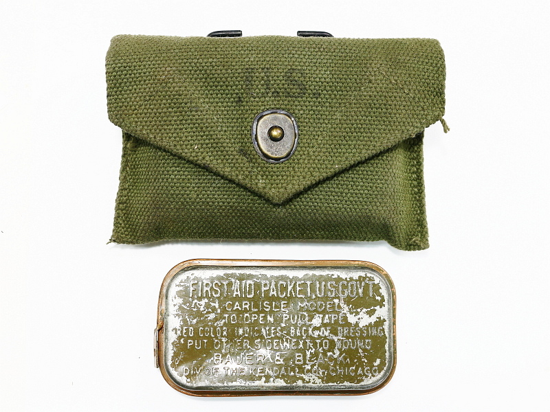 WWII US Army Carlisle Bandage in Green Tin for First Aid Pouch MINT Unissued