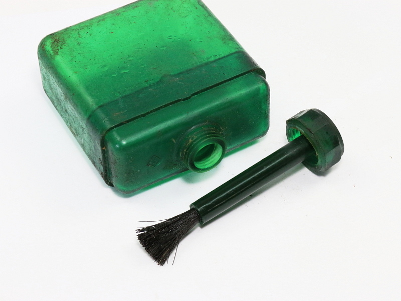 Bren Gun Oiler Green Plastic