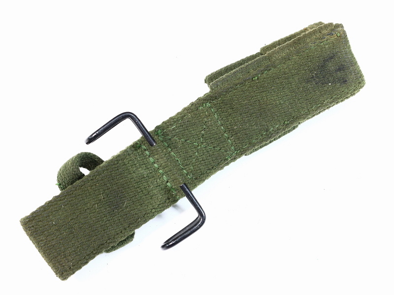 British Commonwealth Web Bayonet Frog w/Wire Hanger