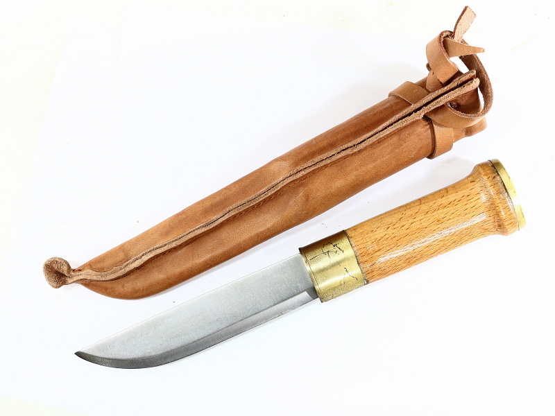 Nordic Style Bushcraft Knife